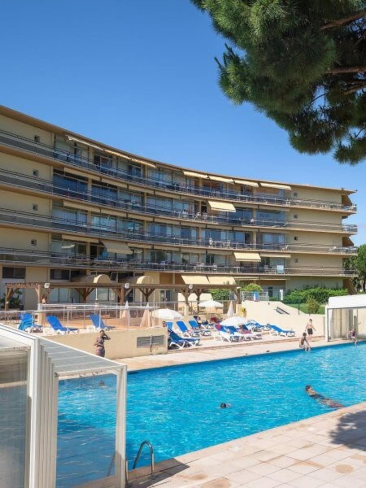 06U - Beautiful Studio In Residence - Swimming Pool And Tennis Court Saint-Laurent-du-Var Buitenkant foto